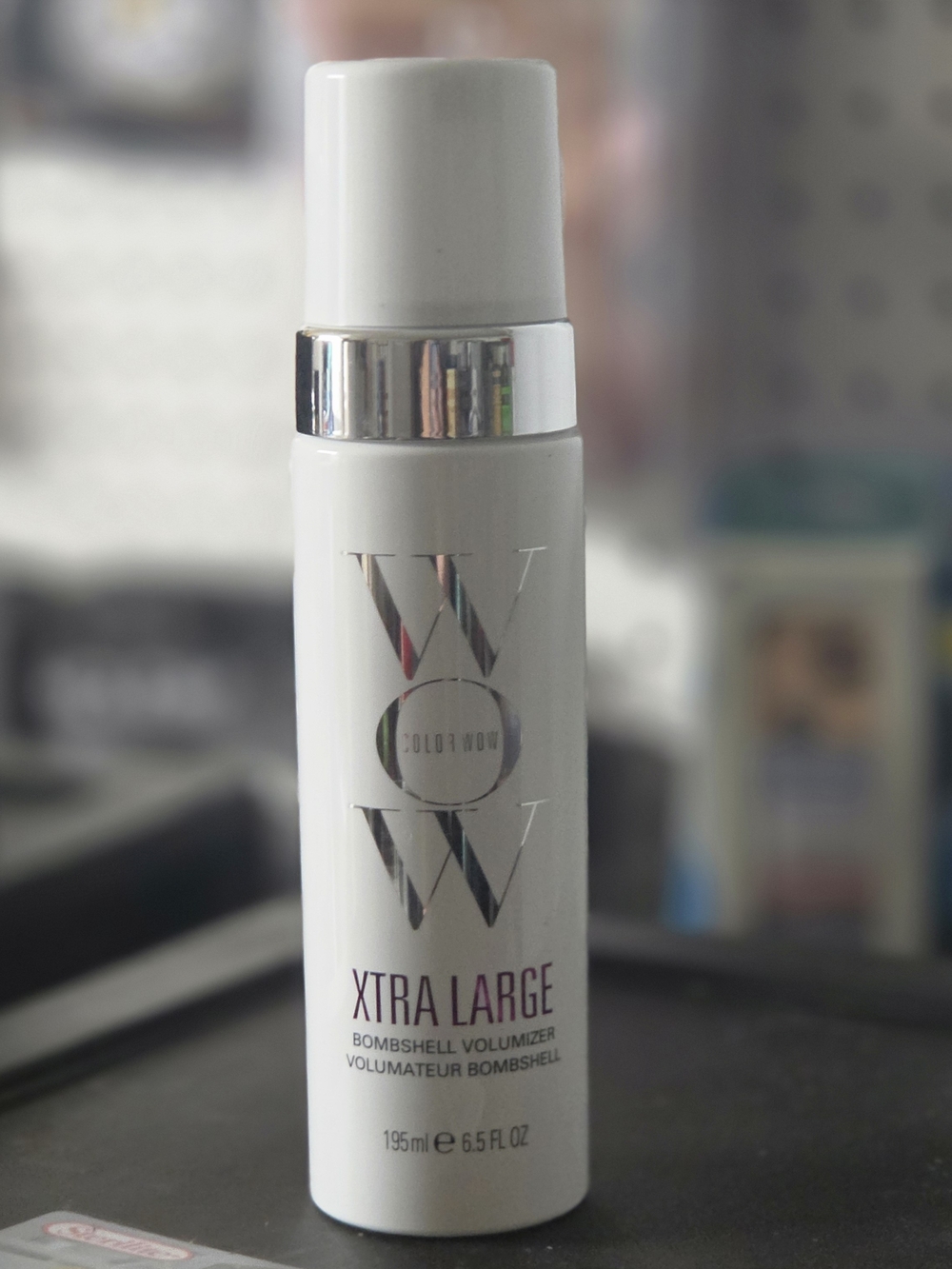 Color Wow XTRA LARGE Bombshell Volumizer - White